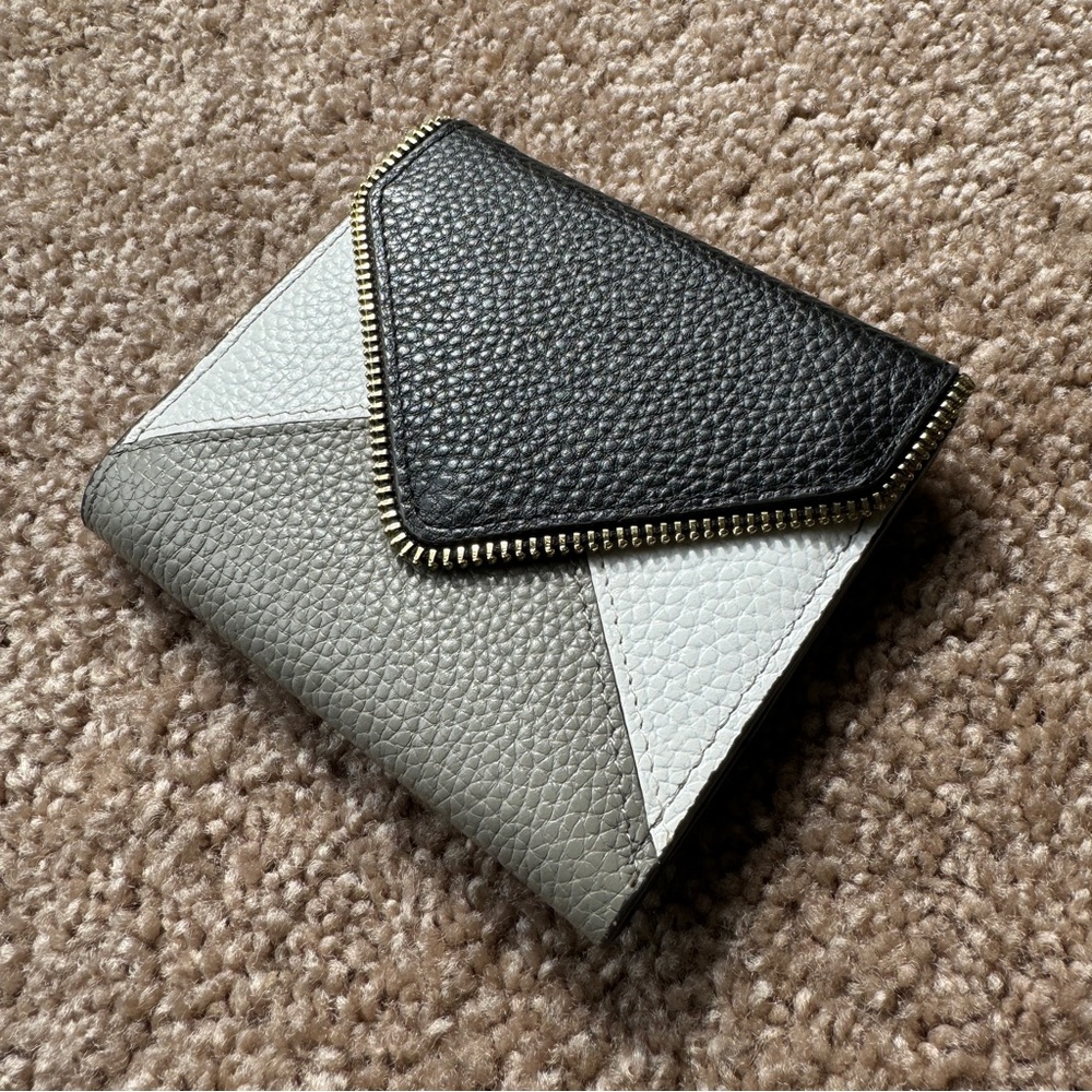 🖤5/$20 Stylish Black and Gray Faux Leather Women's Wallet